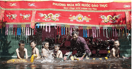 Lý thuyết Chuyên đề Địa Lí 12 Kết nối tri thức Phát triển làng nghề và các tác động