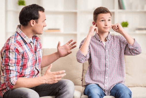 Trắc nghiệm Đạo đức lớp 5 Kết nối tri thức Bài 4 (có đáp án): Bảo vệ cái đúng, cái tốt