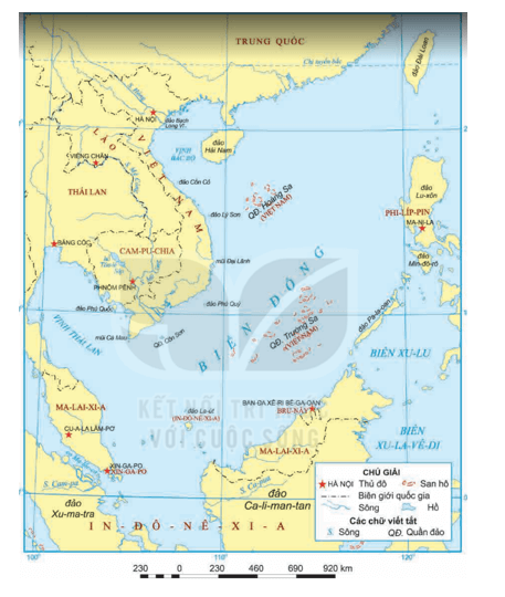 Xác định trên hình 11.1 phạm vi của biển Đông các nước chung với biển Đông