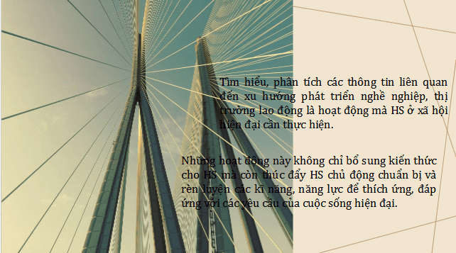 Giáo án điện tử HĐTN 12 Chân trời sáng tạo Chủ đề 7: Xu hướng phát triển nghề nghiệp và thị trường lao động, sáng tạo | PPT Hoạt động trải nghiệm 12