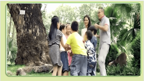 Giáo án điện tử HĐTN lớp 2 Kết nối tri thức Tuần 18: Người trong một nhà | PPT Hoạt động trải nghiệm lớp 2