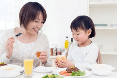 Để đảm bảo chế độ dinh dưỡng lành mạnh, chúng ta cần chú ý những vấn đề gì