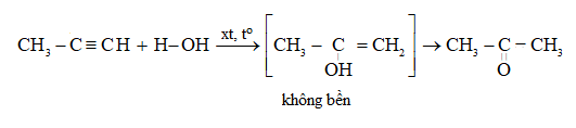 Propyne phản ứng với nước trong điều kiện tương tự như acetylene