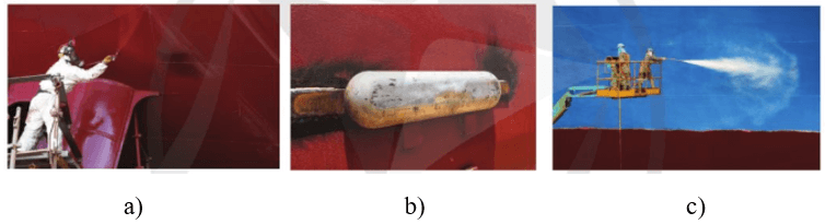Để hoàn thiện vỏ tàu bằng thép người ta phủ lên vỏ tàu một lớp sơn (Hình 16.1a)