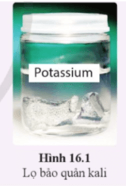Tìm hiểu và giải thích về cách bảo quản kim loại kali (potassium, K)