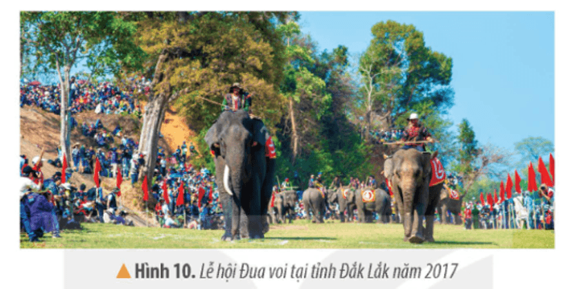 Lịch Sử và Địa Lí lớp 4 Kết nối tri thức Bài 17: Một số nét văn hoá ở vùng Bắc Trung Bộ và Nam Trung Bộ
