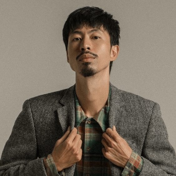 Cô Gái Bàn Bên (lời bài hát, lyric chính xác nhất)