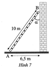 Một cái thang dài 10 m đặt dựa vào tường sao cho chân thang cách tường 6,5 m Hình 7