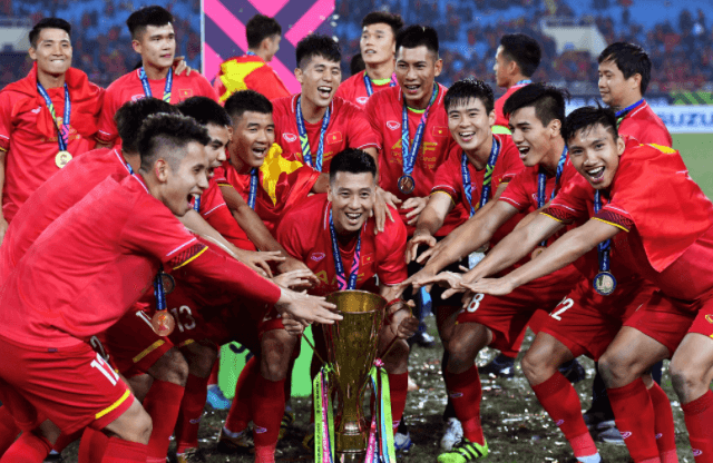 Top 30 tóm tắt Điều gì giúp bóng đá Việt Nam chiến thắng (hay, ngắn nhất) - Cánh diều Ngữ văn lớp 6