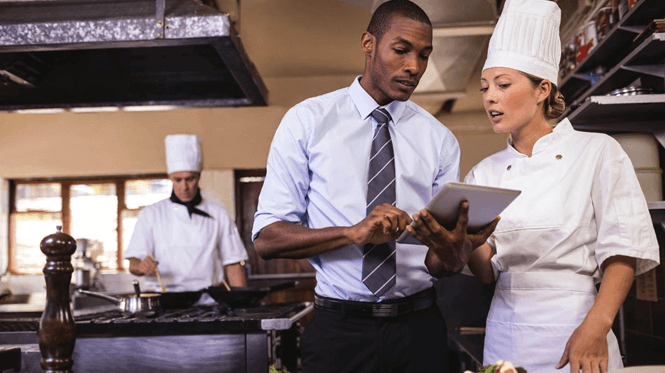 Ngành Quản trị nhà hàng và dịch vụ ăn uống: Học gì và làm gì sau khi ra trường?