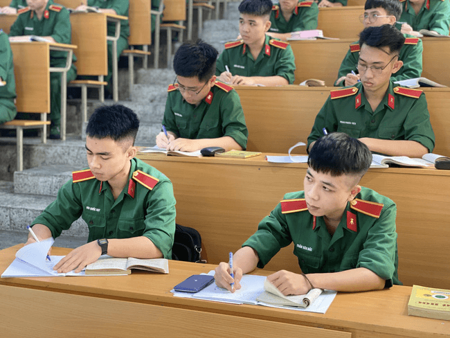 Trường Quân đội bỏ xét học bạ năm 2025