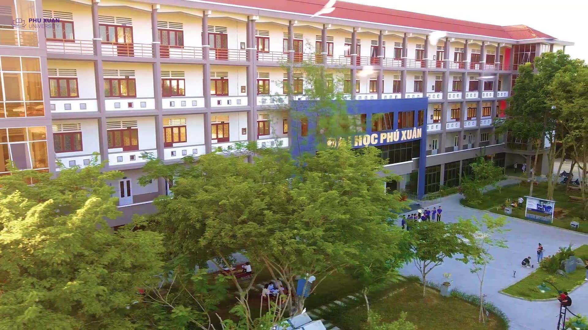 Đại học Dân lập Phú Xuân (năm 2024)