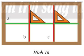 Cặp cạnh nào của các ô cửa sổ (Hình 16) vuông góc với nhau
