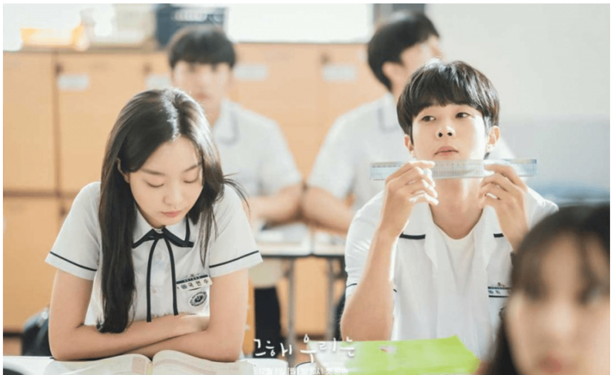 Đoạn văn nghị luận xã hội về yêu sớm