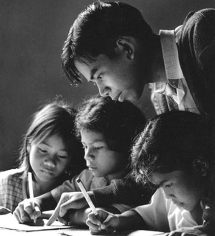 7+ Nghị luận xã hội 200 chữ về tình thầy trò (siêu hay)