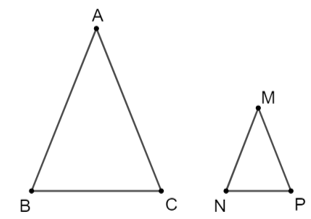 Cho tam giác ABC cân tại đỉnh A và tam giác MNP cân tại đỉnh M