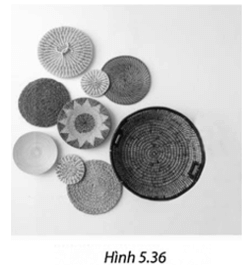 Hình 5.36 cho thấy hình ảnh của những đường tròn (là viền ngoài của các sản phẩm) qua cách trình bày